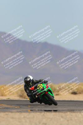 media/Mar-22-2025-CVMA (Sat) [[462c0ffedb]]/Race 13-Amateur Supersport Middleweight/